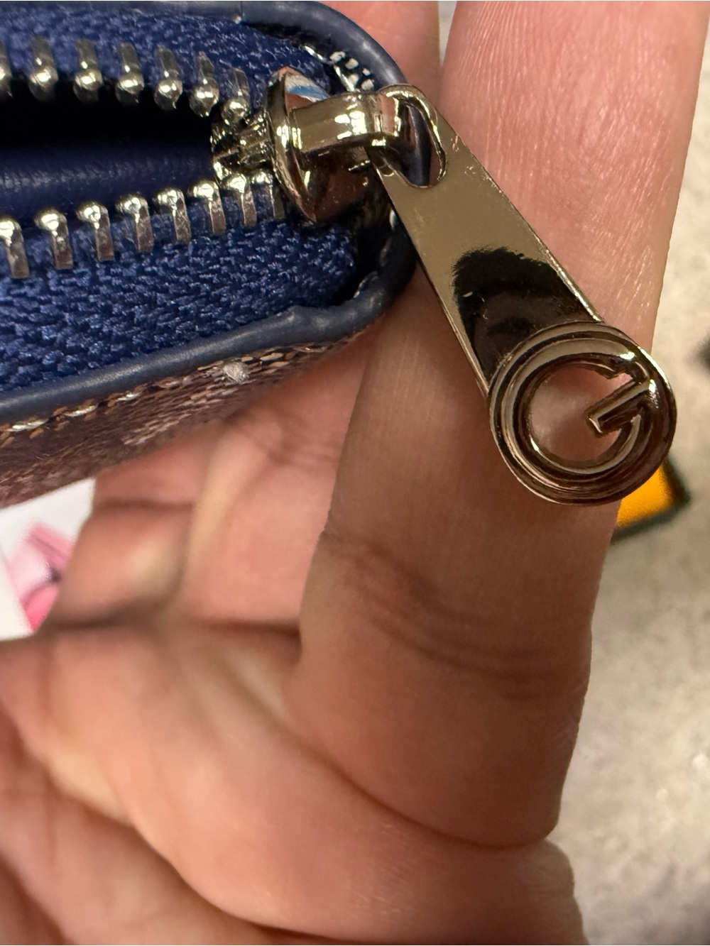 Chevron French Style Wallet - Picture 5 of 7